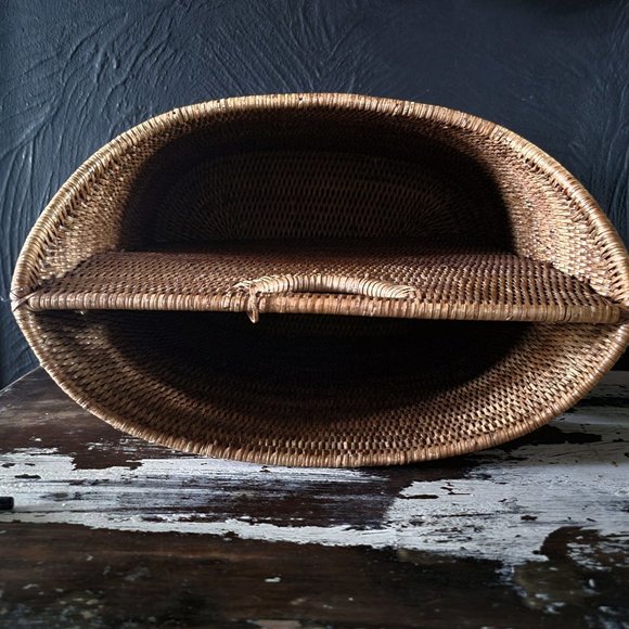 Vintage Rattan Newspaper Holder, Rattan Magazine Basket - Picture 7 of 10